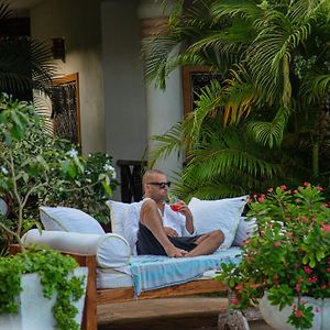 African House Resort